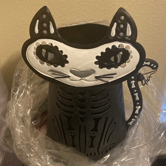 NIB Scentsy Very Superstitious Warmer - Picture 2 of 5